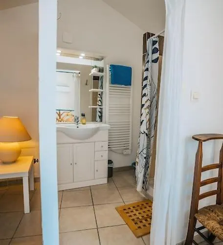 Maison De Village Cosy Avec Terrasse Privee